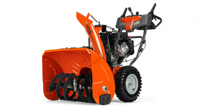 Снегоуборщик Husqvarna ST230P по выгодной цене в Новосибирске. Надежное качество и лучшие условия ждут вас.