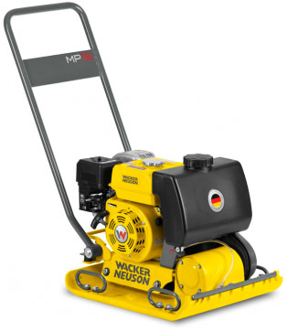 Виброплита Wacker Neuson MP-15 в прокат в Новосибирске. У нас лучшая цена за сутки! Возможность взять в аренду с выгодной скидкой до 40% при экспресс доставке 24/7. И помните, ночью стоимость еще дешевле на 30%! #арендапрокат #виброплита #выгодно